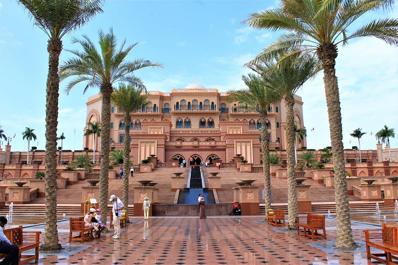 Opulent Resorts